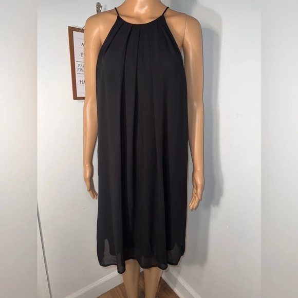 Dear Apple, Carmela, S, pleated midi spaghetti strap w/back peephole button loop - Picture 1 of 10